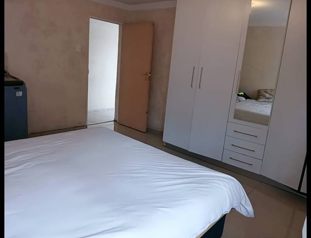 4 BEDROOM FREESTANDING FOR SALE IN SWEETWATERS